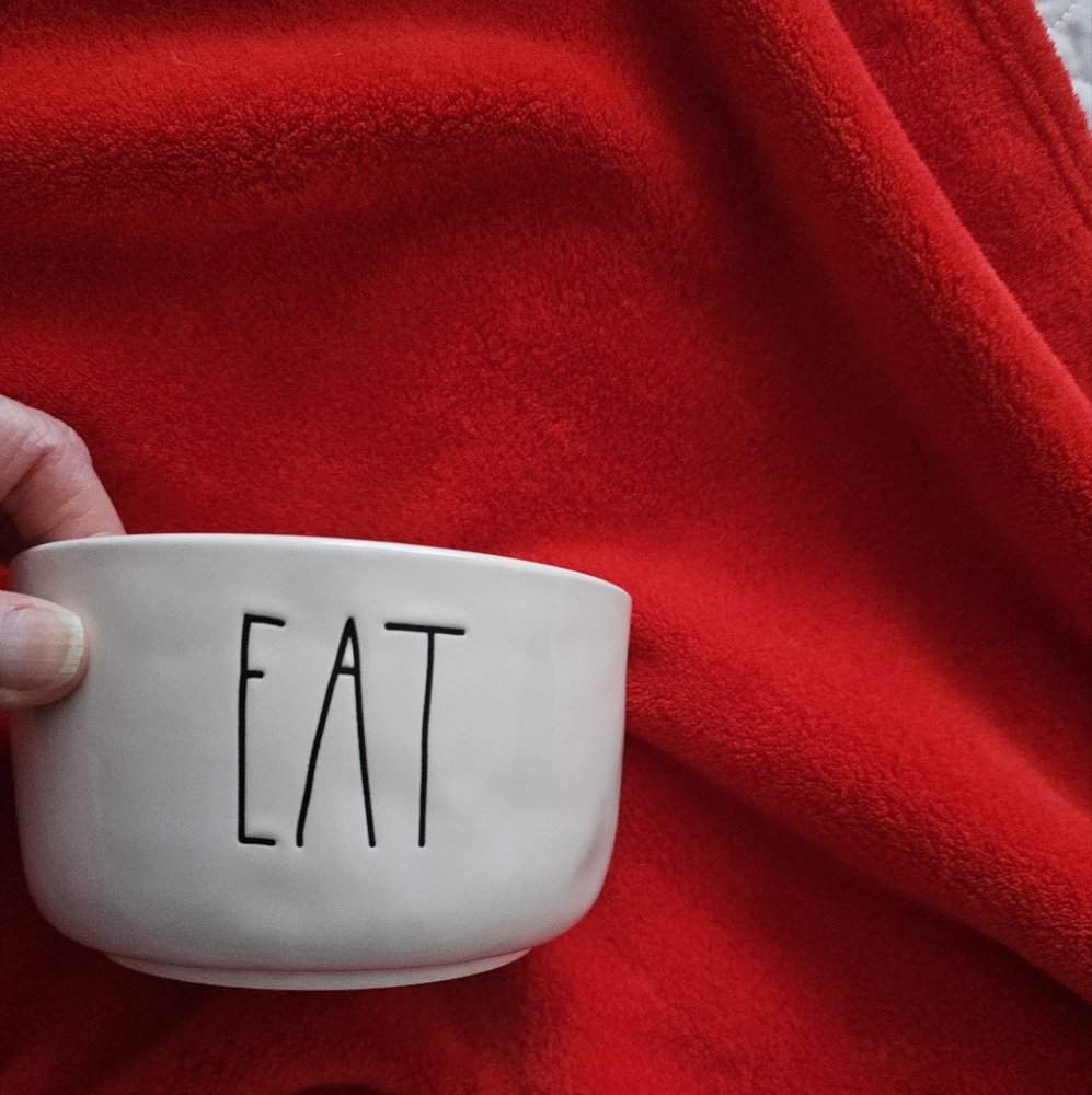 Rae Dunn Serving Bowl